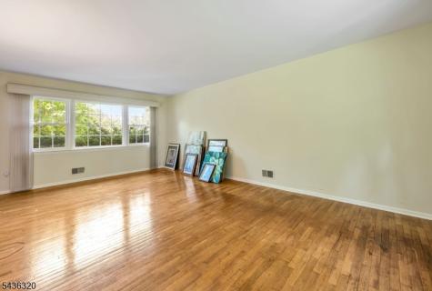 37 Wolfe Drive Wanaque NJ 07465