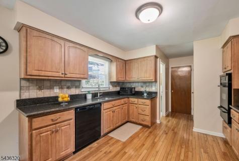 37 Wolfe Drive Wanaque NJ 07465