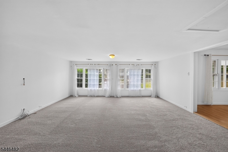 6 Concord Drive Franklin NJ 08873