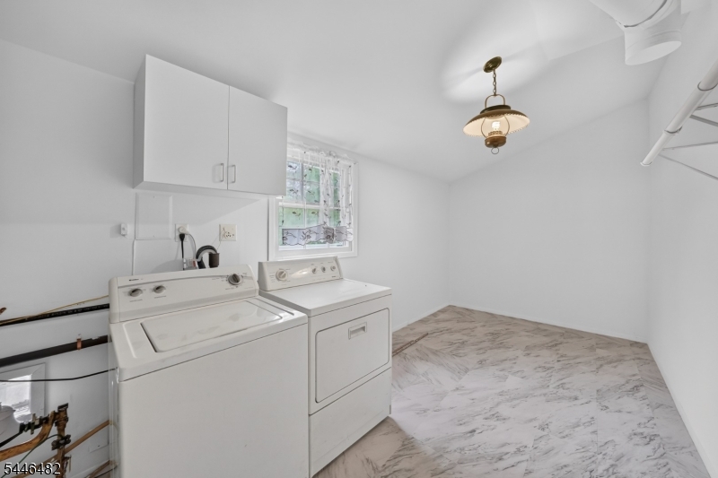 6 Concord Drive Franklin NJ 08873