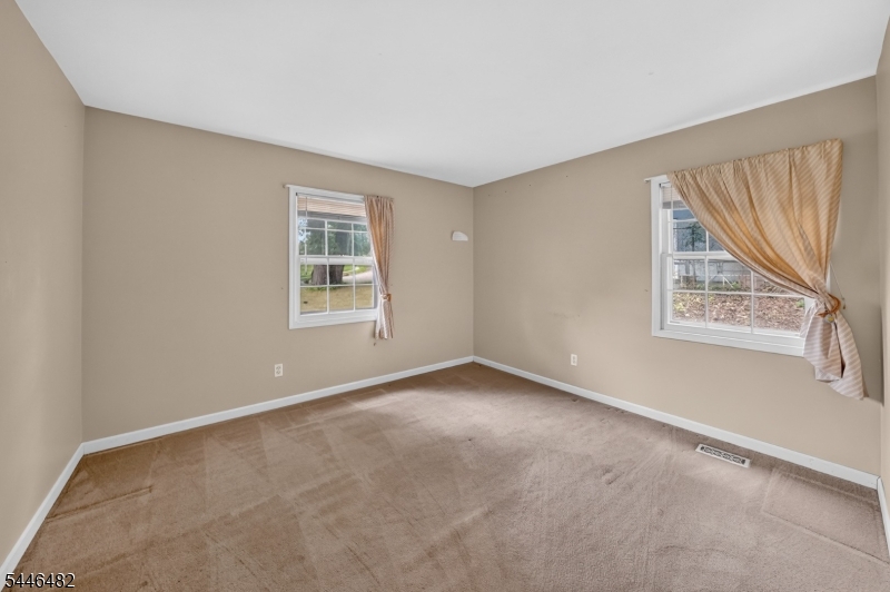 6 Concord Drive Franklin NJ 08873