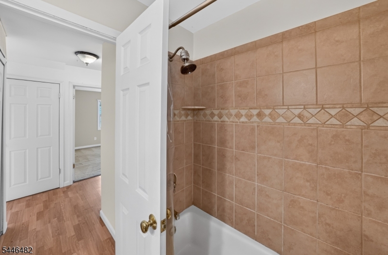 6 Concord Drive Franklin NJ 08873