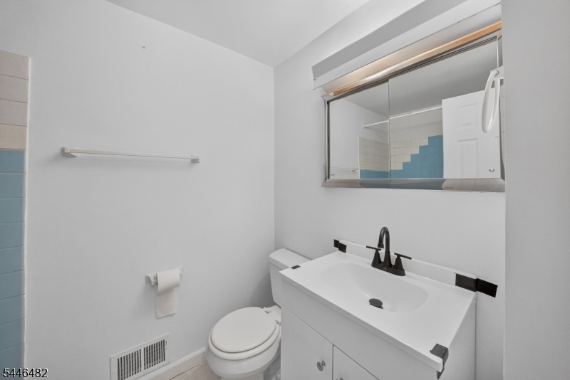 6 Concord Drive Franklin NJ 08873