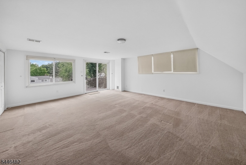 6 Concord Drive Franklin NJ 08873