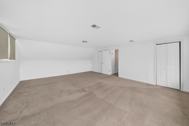 6 Concord Drive Franklin NJ 08873