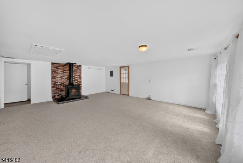 6 Concord Drive Franklin NJ 08873