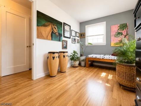 131 Long Hill Drive Clifton NJ 07013