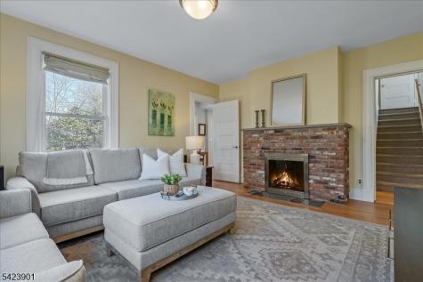 41 Oakwood Avenue Montclair NJ 07043