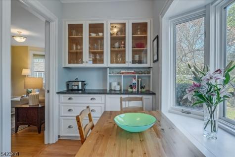 41 Oakwood Avenue Montclair NJ 07043