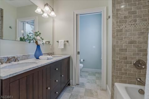 41 Oakwood Avenue Montclair NJ 07043