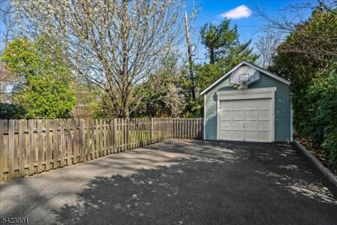 41 Oakwood Avenue Montclair NJ 07043