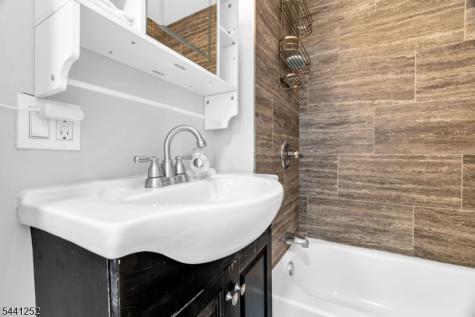 510 Burnham Road Elizabeth NJ 07202