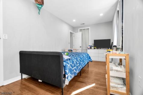 510 Burnham Road Elizabeth NJ 07202