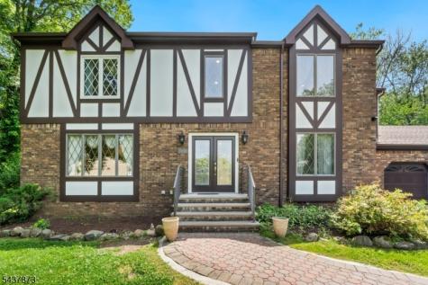2 Woodside Avenue West Caldwell NJ 07006