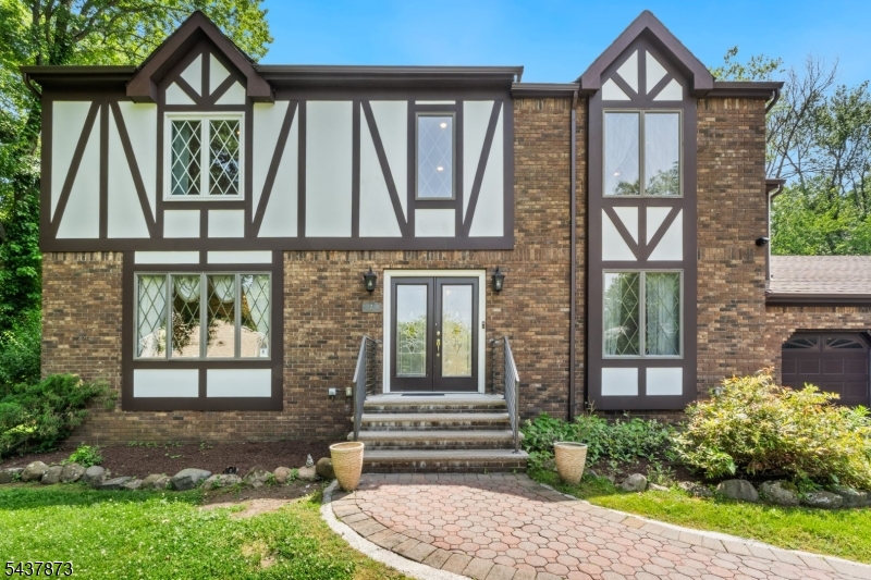 2 Woodside Avenue West Caldwell NJ 07006