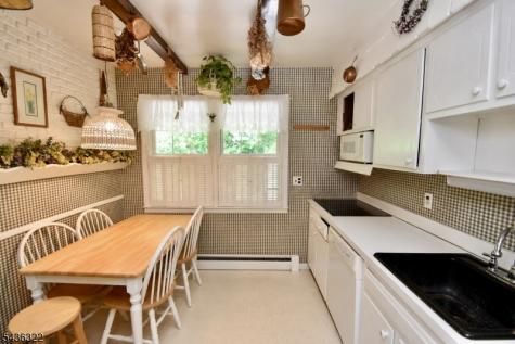 36 Paderewski Road Jefferson NJ 07438
