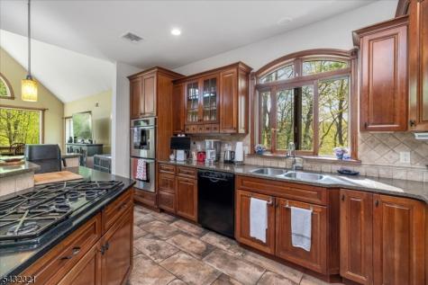65 Gunn Road Frankford NJ 07826