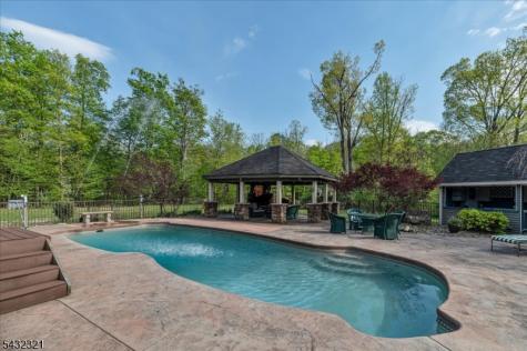65 Gunn Road Frankford NJ 07826