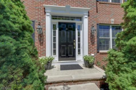 81 Lafayette Circle Totowa NJ 07512