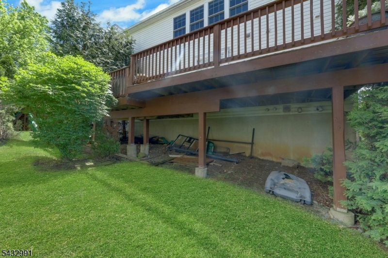 81 Lafayette Circle Totowa NJ 07512