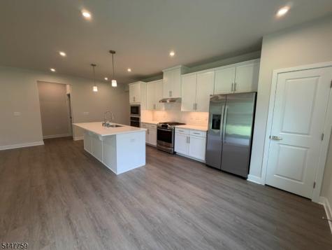 40 Thomas Knoll Boulevard Mansfield NJ 07865