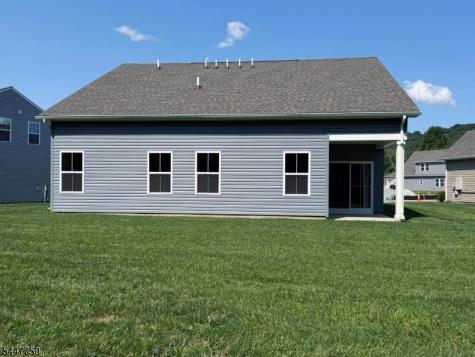 40 Thomas Knoll Boulevard Mansfield NJ 07865