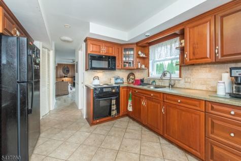 39 Homestead Avenue East Hanover NJ 07936