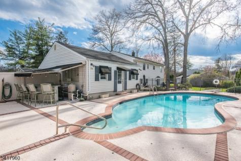 39 Homestead Avenue East Hanover NJ 07936