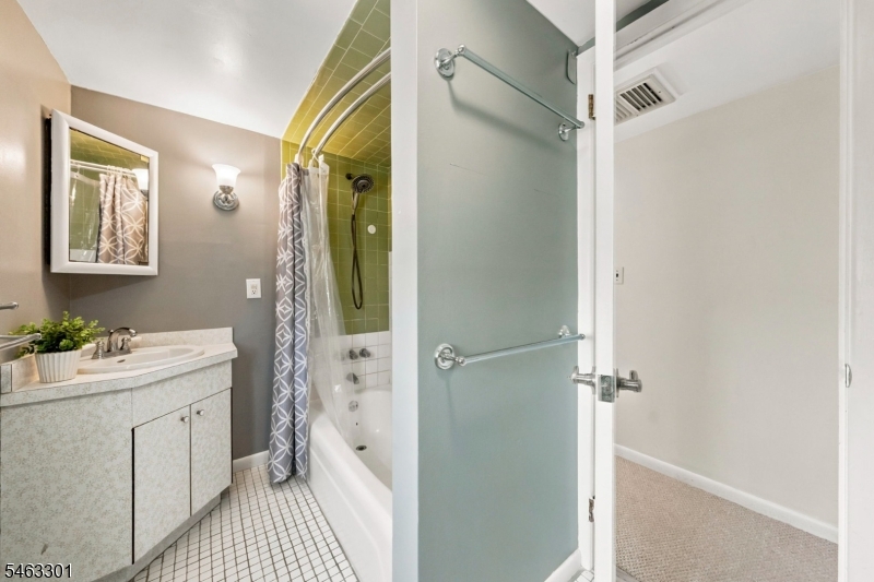 171 Olive Avenue Pompton Lakes NJ 07442
