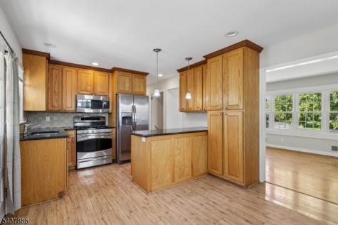 251 Main Street East Rutherford NJ 07073