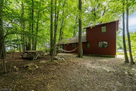 2079 Lakeside Drive Vernon NJ 07422