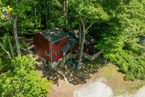 2079 Lakeside Drive Vernon NJ 07422