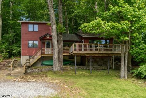 2079 Lakeside Drive Vernon NJ 07422