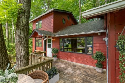 2079 Lakeside Drive Vernon NJ 07422