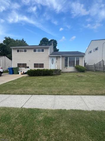 4 Dunlap Drive Sayreville NJ 08859