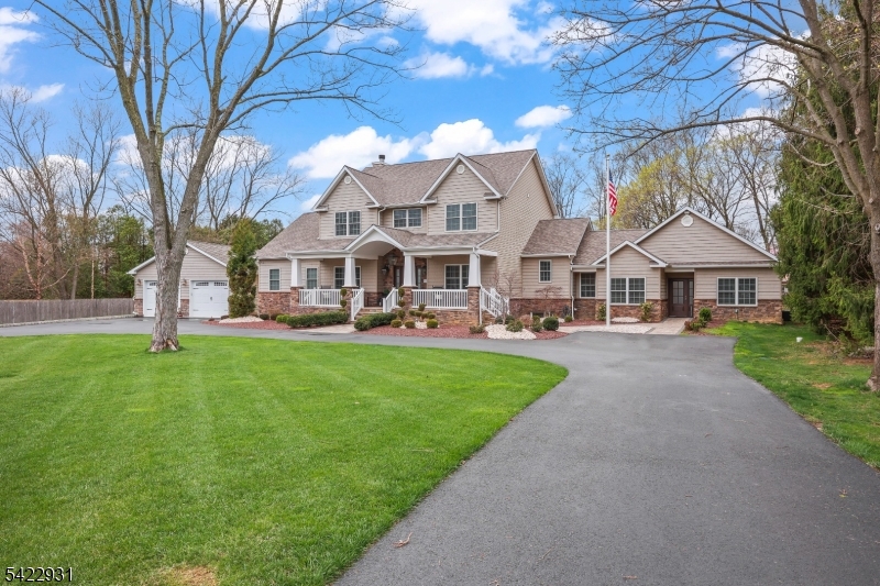 13 Fox Run Monroe NJ 08831