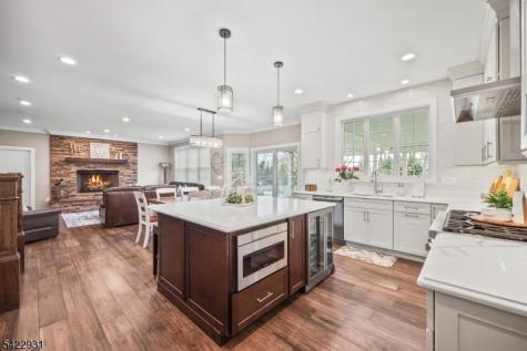 13 Fox Run Monroe NJ 08831