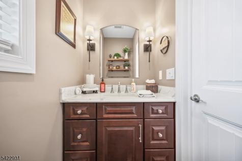 13 Fox Run Monroe NJ 08831