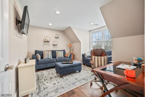 13 Fox Run Monroe NJ 08831