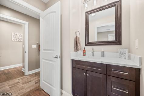 13 Fox Run Monroe NJ 08831