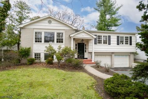 25 Devonshire Terrace West Orange NJ 07052