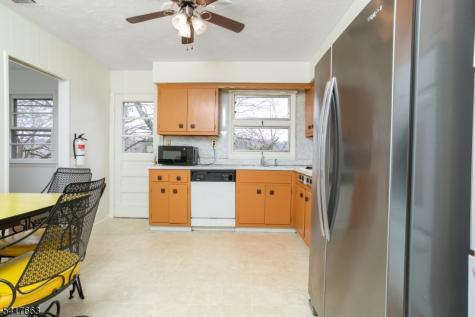 25 Devonshire Terrace West Orange NJ 07052