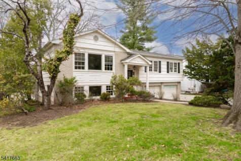 25 Devonshire Terrace West Orange NJ 07052