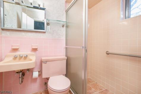 25 Devonshire Terrace West Orange NJ 07052