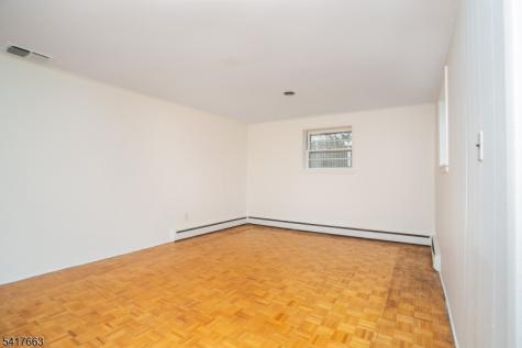 25 Devonshire Terrace West Orange NJ 07052