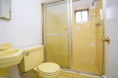 25 Devonshire Terrace West Orange NJ 07052