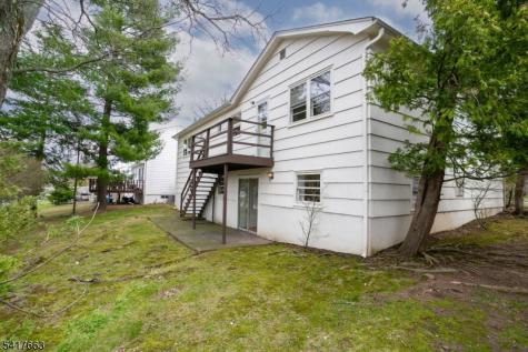 25 Devonshire Terrace West Orange NJ 07052