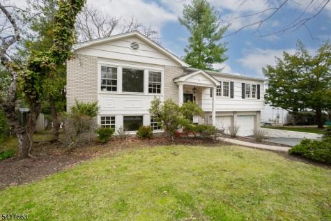 25 Devonshire Terrace West Orange NJ 07052