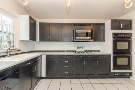 27 Viewpoint Road Wayne NJ 07470