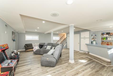 27 Viewpoint Road Wayne NJ 07470